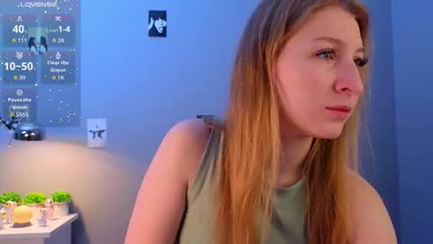 maureencoombs online show from 11/29/25, 04:26