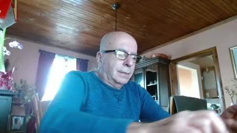 Maurice online show from 01/25/25, 01:52