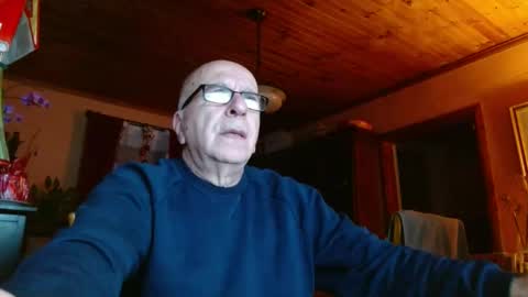 Maurice online show from 01/27/25, 10:27
