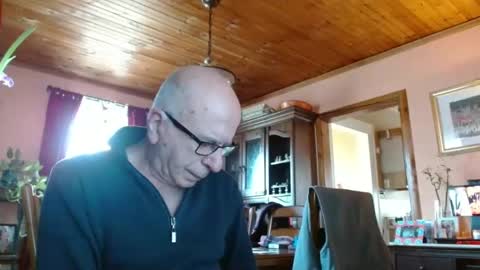 Maurice online show from 02/04/25, 03:36