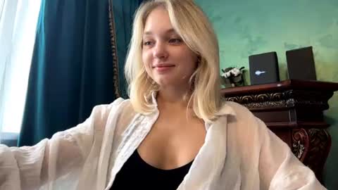 Snapshot of mauriceproenza chatting on 07/07/26, 07:23 Eva 1st day online show from 07/07/26, 07:23