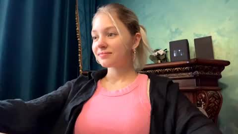 Snapshot of mauriceproenza chatting on 07/15/26, 06:51 Eva 1st day online show from 07/15/26, 06:51