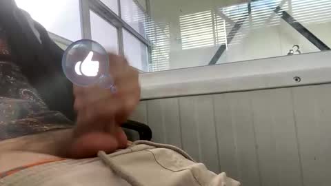 mauriciotoresss online show from 10/11/25, 12:47