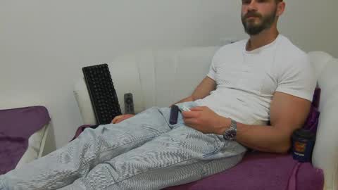 Snapshot of mauro_real_man chatting on 05/03/26, 06:47 mauro_real_man online show from 05/03/26, 06:47
