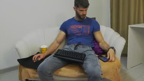 Snapshot of mauro_real_man chatting on 05/09/26, 06:46 mauro_real_man online show from 05/09/26, 06:46