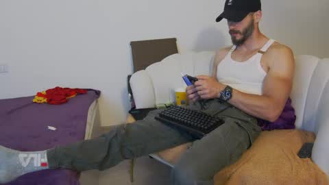Snapshot of mauro_real_man chatting on 05/11/26, 06:27 mauro_real_man online show from 05/11/26, 06:27