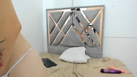 Snapshot of mavie_ivanova chatting on 02/04/25, 10:55 mavie_ivanova online show from 02/04/25, 10:55