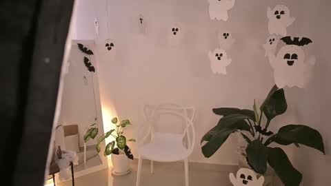 Maria Victoria Schedule 2pm until 9pm GMT-5 online show from 10/30/25, 06:30