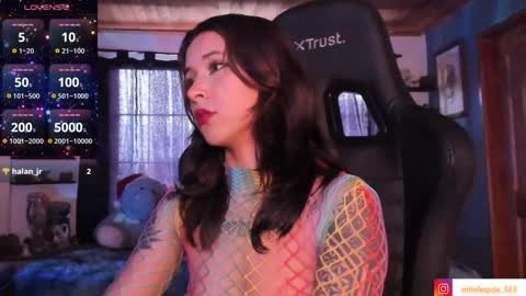 Snapshot of mavis_fuentes chatting on 12/19/24, 09:38 Hilary online show from 12/19/24, 09:38