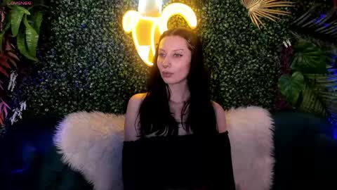 Snapshot of maviseden chatting on 05/04/26, 06:15 online show from 05/04/26, 06:15