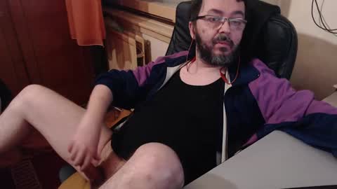 Max online show from 12/25/24, 08:07