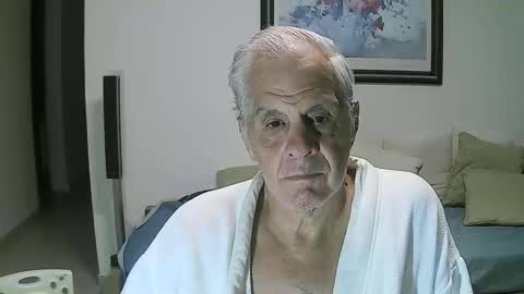 max_2017 online show from 02/09/26, 02:15