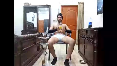max_crushal online show from 05/26/26, 01:51