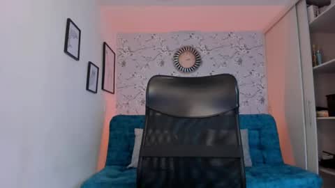 max D. online show from 04/15/26, 01:45