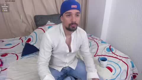 Snapshot of max_ed chatting on 06/23/26, 12:03 edward online show from 06/23/26, 12:03