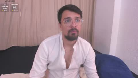 Snapshot of max_ed chatting on 06/29/26, 11:43 edward online show from 06/29/26, 11:43