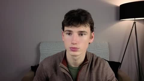 Max online show from 12/19/25, 06:42