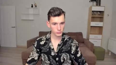 max_foks_ online show from 02/15/26, 04:58