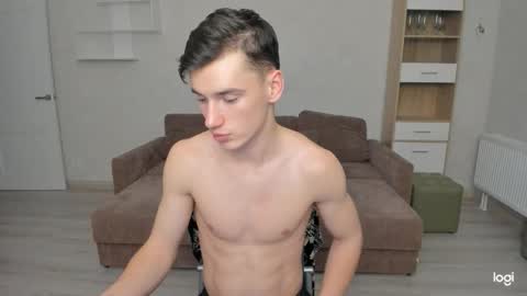 max_foks_ online show from 02/16/26, 05:31