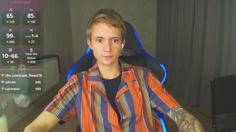 Snapshot of max_gen chatting on 12/17/24, 11:05 Max Gen with tats 24years  And Ethan without tats 20 years online show from 12/17/24, 11:05