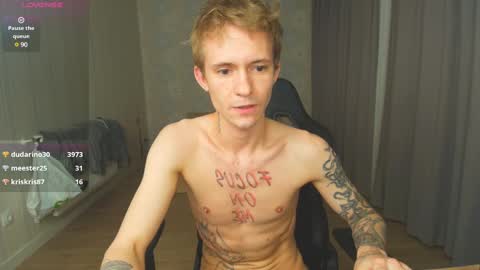 Snapshot of max_gen chatting on 12/28/24, 05:57 Max Gen with tats 24years  And Ethan without tats 20 years online show from 12/28/24, 05:57