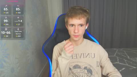 Snapshot of max_gen chatting on 01/27/25, 10:38 Max Gen with tats 24years  And Ethan without tats 20 years online show from 01/27/25, 10:38