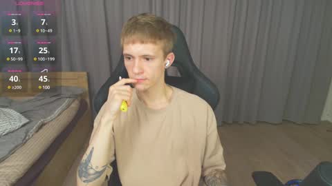 Snapshot of max_gen chatting on 02/10/25, 05:09 Max Gen with tats 24years  And Ethan without tats 20 years online show from 02/10/25, 05:09