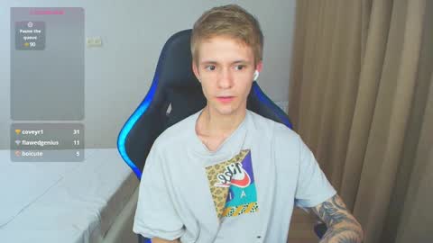 Snapshot of max_gen chatting on 02/23/25, 01:24 Max Gen with tats 24years  And Ethan without tats 20 years online show from 02/23/25, 01:24