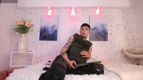 Max online show from 02/01/26, 12:15