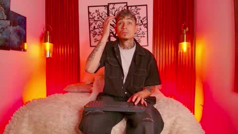 Max online show from 02/22/26, 12:36