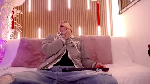 Max online show from 02/24/26, 12:47