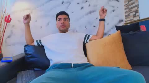 Max Hornye online show from 03/21/26, 06:55