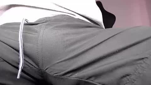 MAX online show from 04/10/26, 06:23