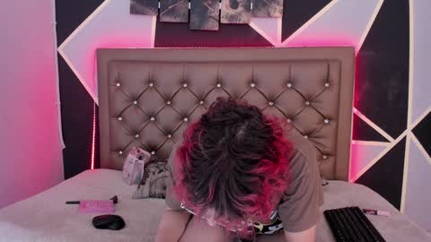 Max lover1 online show from 12/18/24, 01:56