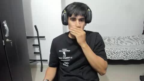 Max online show from 09/21/25, 02:13