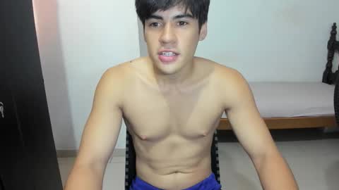 Max online show from 10/22/25, 04:40