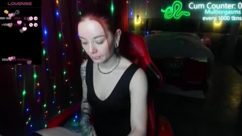 Snapshot of max_phoenix chatting on 02/16/25, 04:53 Max online show from 02/16/25, 04:53