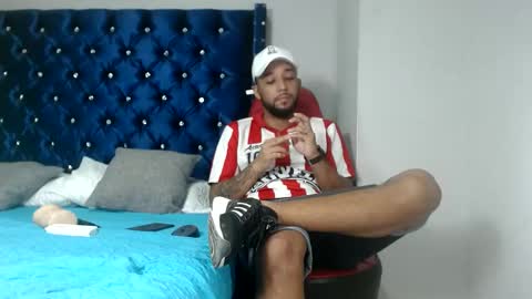 Snapshot of max_sexyhot26 chatting on 12/02/24, 02:53 max_sexyhot26 online show from 12/02/24, 02:53