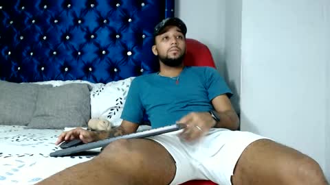 Snapshot of max_sexyhot26 chatting on 12/04/24, 03:15 max_sexyhot26 online show from 12/04/24, 03:15