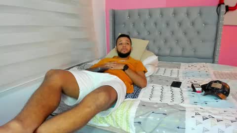 Snapshot of max_sexyhot26 chatting on 01/10/25, 05:58 max_sexyhot26 online show from 01/10/25, 05:58
