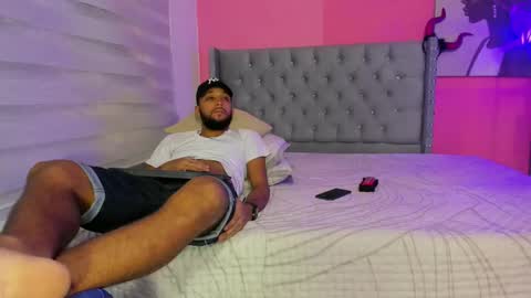 Snapshot of max_sexyhot26 chatting on 01/14/25, 02:19 max_sexyhot26 online show from 01/14/25, 02:19