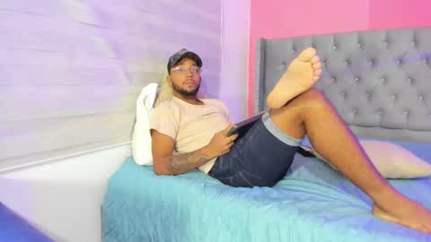Snapshot of max_sexyhot26 chatting on 01/28/25, 03:04 max_sexyhot26 online show from 01/28/25, 03:04