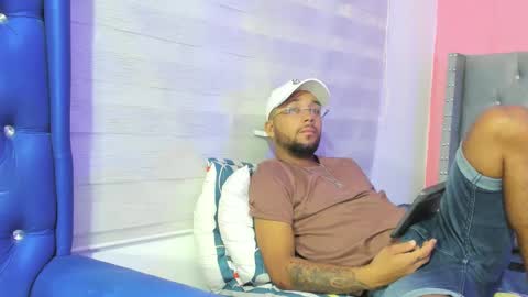 Snapshot of max_sexyhot26 chatting on 02/05/25, 02:29 max_sexyhot26 online show from 02/05/25, 02:29