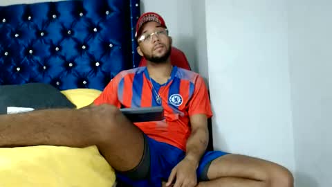 Snapshot of max_sexyhot26 chatting on 02/26/25, 02:59 max_sexyhot26 online show from 02/26/25, 02:59