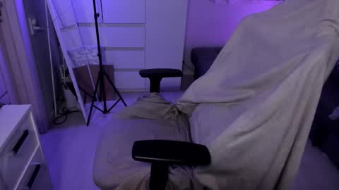 Max online show from 01/13/26, 02:11