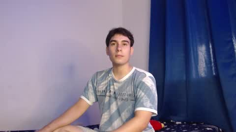 Snapshot of max_snow1616 chatting on 11/23/25, 07:02 max_snow1616 online show from 11/23/25, 07:02