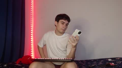 Snapshot of max_snow1616 chatting on 02/16/26, 02:02 max_snow1616 online show from 02/16/26, 02:02