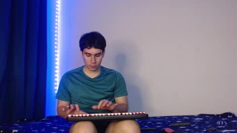 Snapshot of max_snow1616 chatting on 02/20/26, 04:29 max_snow1616 online show from 02/20/26, 04:29