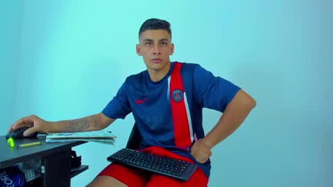 MAX     online show from 06/06/26, 11:31