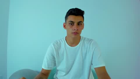 Snapshot of max_wild01 chatting on 07/27/26, 06:20 MAX online show from 07/27/26, 06:20